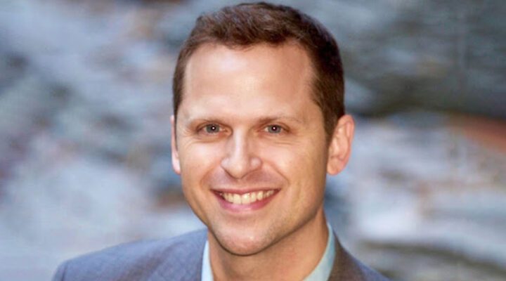 Dan Coakwell headshot