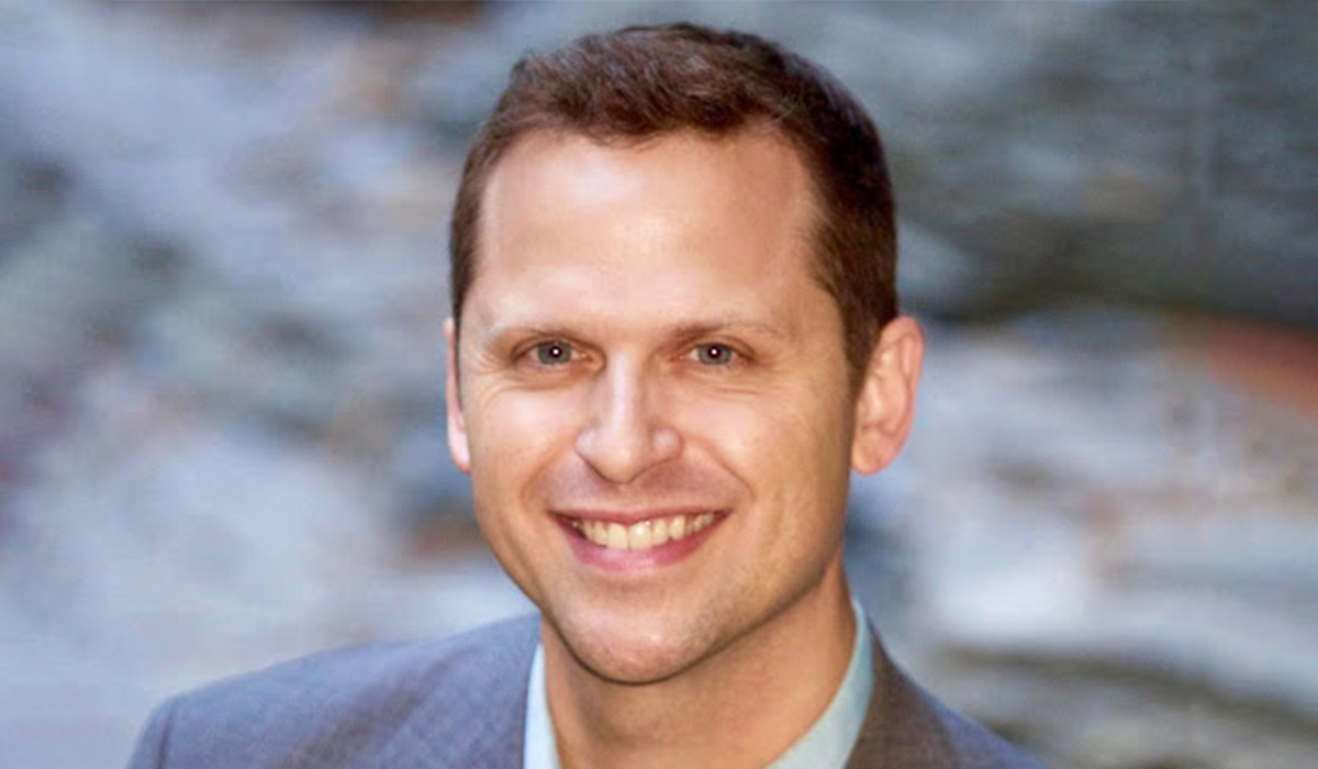 Dan Coakwell headshot