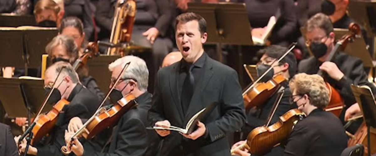 Dan Coakwell singing